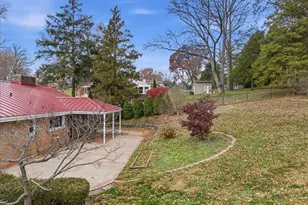 2218 Country Club Dr, Pittsburgh, PA 15241 - Photo 39