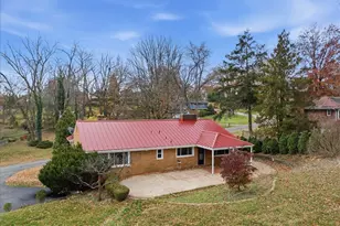 2218 Country Club Dr, Pittsburgh, PA 15241 - Photo 41