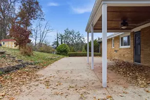 2218 Country Club Dr, Pittsburgh, PA 15241 - Photo 33