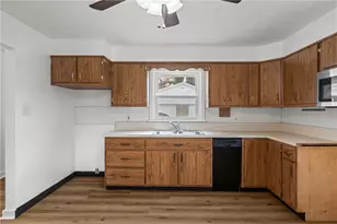 1300 Main St, Bentleyville, PA 15314 - Photo 17