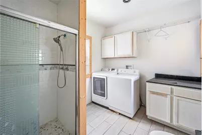 651 N Buhl Farm Dr, Hermitage, PA 16148 - Photo 25