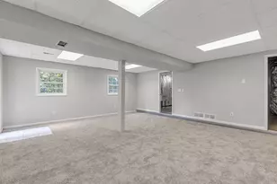 801 Lexington Dr, Hopewell Township, PA 15001 - Photo 29