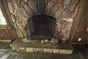 360 Lakewood Gardens Rd, Hickory Township, PA 16105 - Photo 7