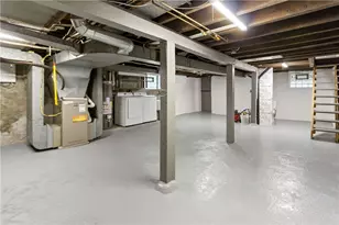 34 Sharon St, Pittsburgh, PA 15210 - Photo 29