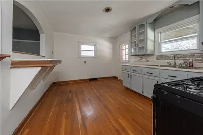 2402 W Main St, Aliquippa, PA 15001 - Photo 5