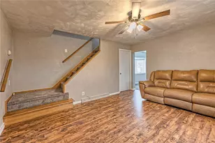 329 Price St, Hempfield Township, PA 15619 - Photo 11