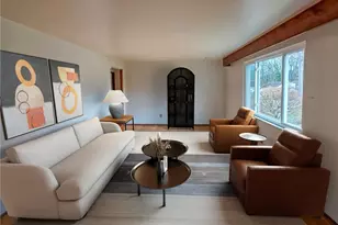 1494 Blossom Hill Rd, Pittsburgh, PA 15234 - Photo 9