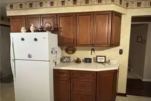 132 Marlene Dr, Chippewa Township, PA 15010 - Photo 7