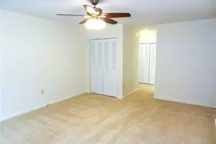 1500 Cochran Rd, Scott Township, PA 15243 - Photo 17