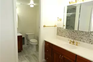 1500 Cochran Rd, Scott Township, PA 15243 - Photo 23