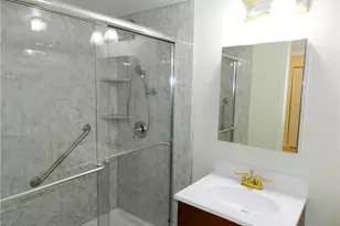 1500 Cochran Rd, Scott Township, PA 15243 - Photo 25