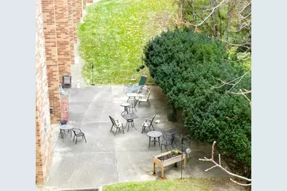 1500 Cochran Rd #512, Scott Township, PA 15243 - Photo 35