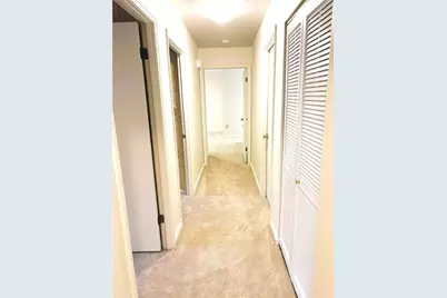 1500 Cochran Rd #512, Scott Township, PA 15243 - Photo 15