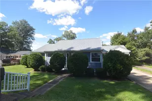203 Big Oaks Dr, Washington, PA 16323 - Photo 1