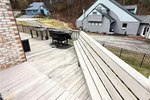 311 Amblewood Cir, Hempfield Township, PA 15601 - Photo 25