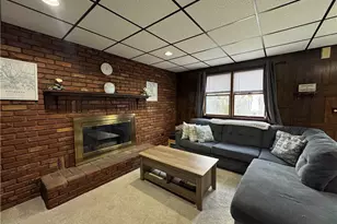 717 N 1st St, Jeannette, PA 15644 - Photo 15