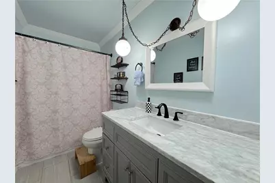 717 N 1st St, Jeannette, PA 15644 - Photo 23