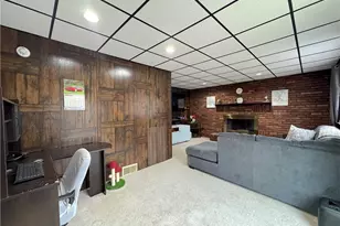 717 N 1st St, Jeannette, PA 15644 - Photo 17