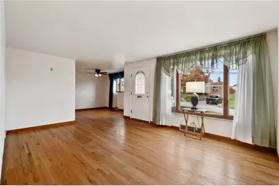 532 Judith Dr, Pittsburgh, PA 15236 - Photo 3