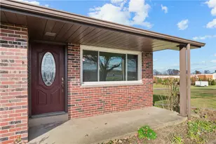 107 Silverview Dr, Buffalo Township, PA 16055 - Photo 5