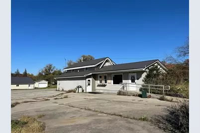 359 Mercer Rd, Hempfield Township, PA 16125 - Photo 3