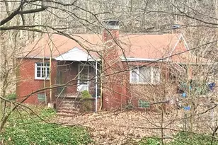 109 Wayne St, Aliquippa, PA 15001 - Photo 1