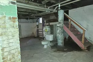 1674 Lincoln Way, White Oak, PA 15131 - Photo 19