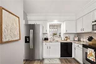 193 Old Village Ln, Bethel Park, PA 15102 - Photo 5