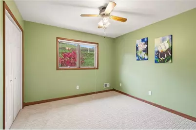 327/329 Sugar Run Road, Waynesburg, PA 15370 - Photo 33