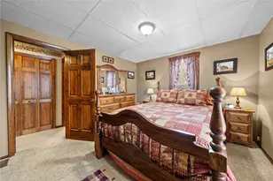 513 E Pine St, Grove City Boro, PA 16127 - Photo 15