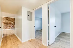 1060 Chatham Park Dr, Scott Township, PA 15216 - Photo 19