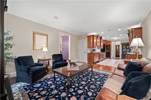 408 Oak Ln, Robinson Twp, PA 15108 - Photo 13