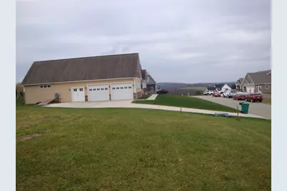 765 Victoria Way, Derry Township, PA 15627 - Photo 3