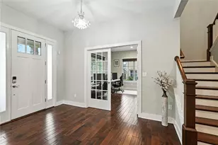 1696 Shelburne Ln, Pittsburgh, PA 15217 - Photo 5