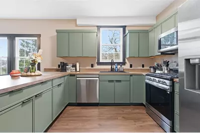 212 Parkfield St, Pittsburgh, PA 15210 - Photo 9