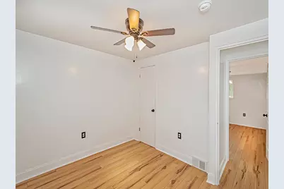 260 Creston Drive, West Mifflin, PA 15122 - Photo 17