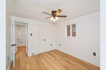 260 Creston Drive, West Mifflin, PA 15122 - Photo 13