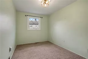 444 Violet Dr, Lower Burrell, PA 15068 - Photo 11