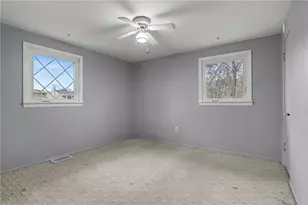 444 Violet Dr, Lower Burrell, PA 15068 - Photo 9