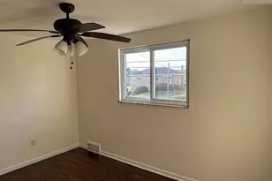 115 Starling Dr, Kennedy Township, PA 15136 - Photo 11