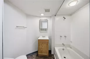 1502 Forsythe St, Marshall Shadeland, PA 15212 - Photo 7