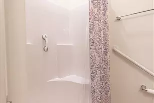 906 Valentina Ln, New Kensington, PA 15068 - Photo 11