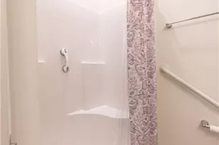 906 Valentina Ln, Lower Burrell, PA 15068 - Photo 11