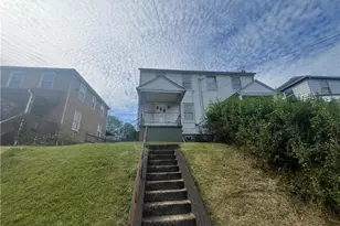 520 Farnsworth, Clairton, PA 15025 - Photo 1