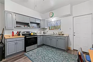 1630 Poplar Way, Braddock, PA 15104 - Photo 9