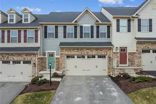 2002 Callaway Dr, Jeannette, PA 15644 - Photo 1