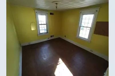 1660 Mercer Rd, Ellwood City, PA 16117 - Photo 3
