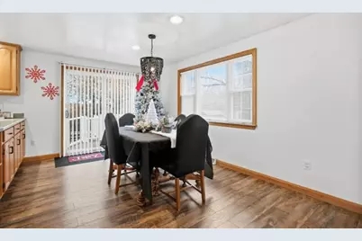 890 Grandview Rd, Ellwood City, PA 16117 - Photo 9