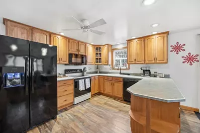 890 Grandview Rd, Ellwood City, PA 16117 - Photo 13