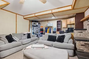 890 Grandview Rd, Ellwood City, PA 16117 - Photo 25